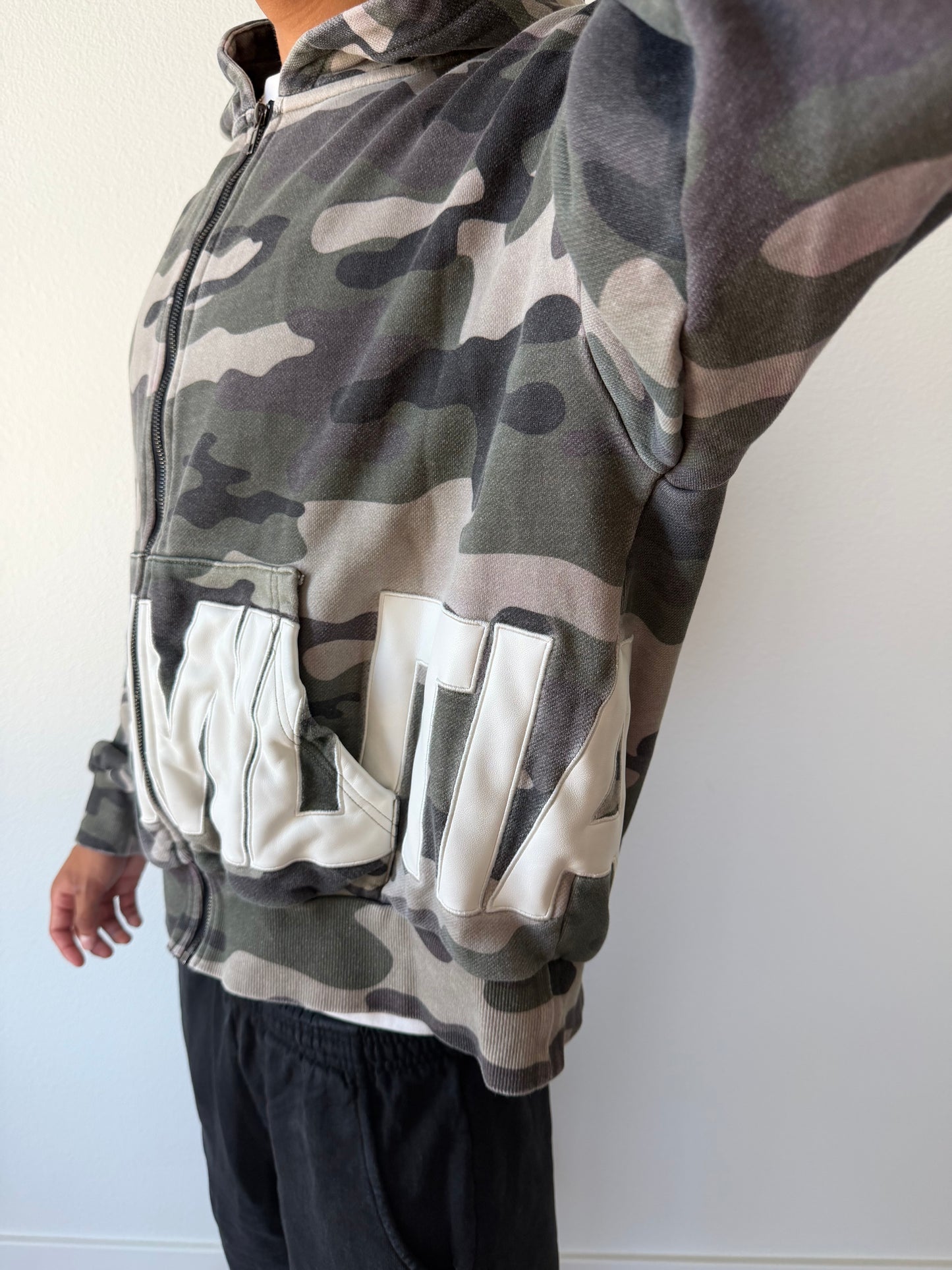 camozip0001