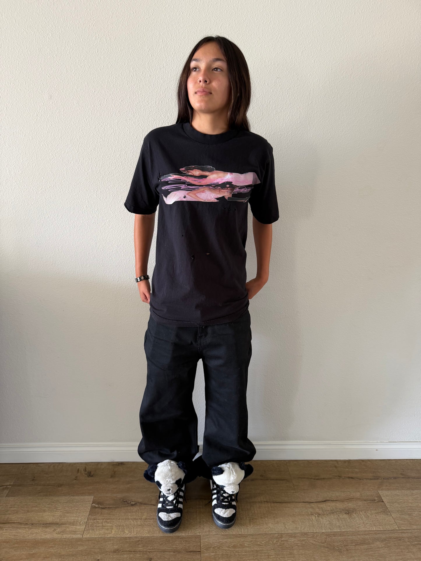 outed♀tee